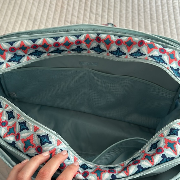 Vera Bradley weekender bag - Picture 3 of 5